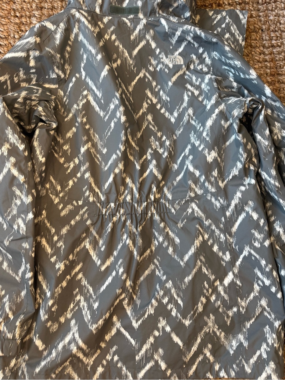 The North Face Olive Green Raincoat - Picture 7 of 8